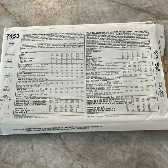 Simplicity Vintage Girls Pattern - Picture 3 of 3